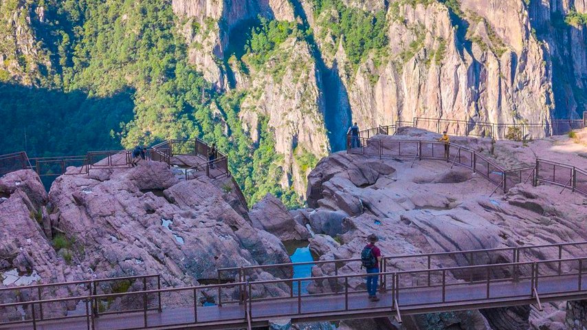 hotel mision cerocahui en chihuahua